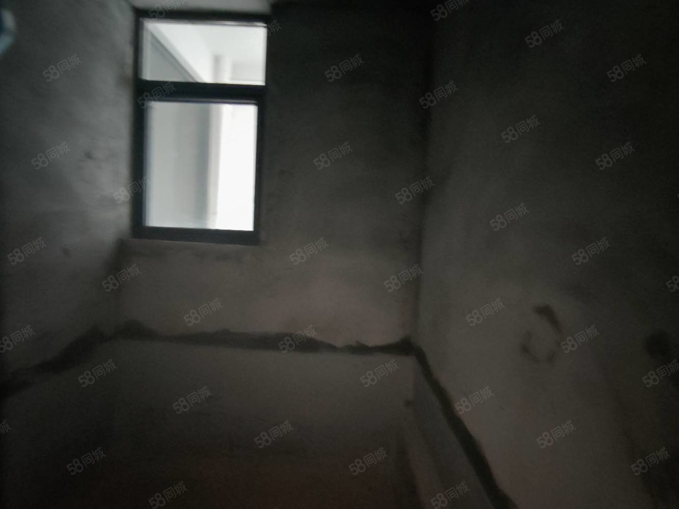 腾龙国际3室2厅2卫121㎡南北57.8万