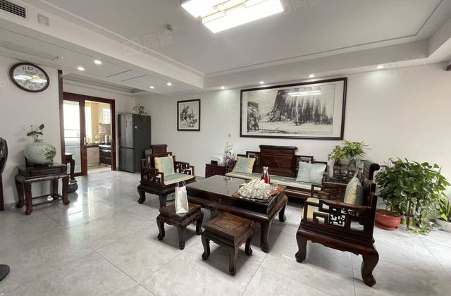 寒香街奥森花园 带车位储藏室 孟达外国语 体育公园 实验