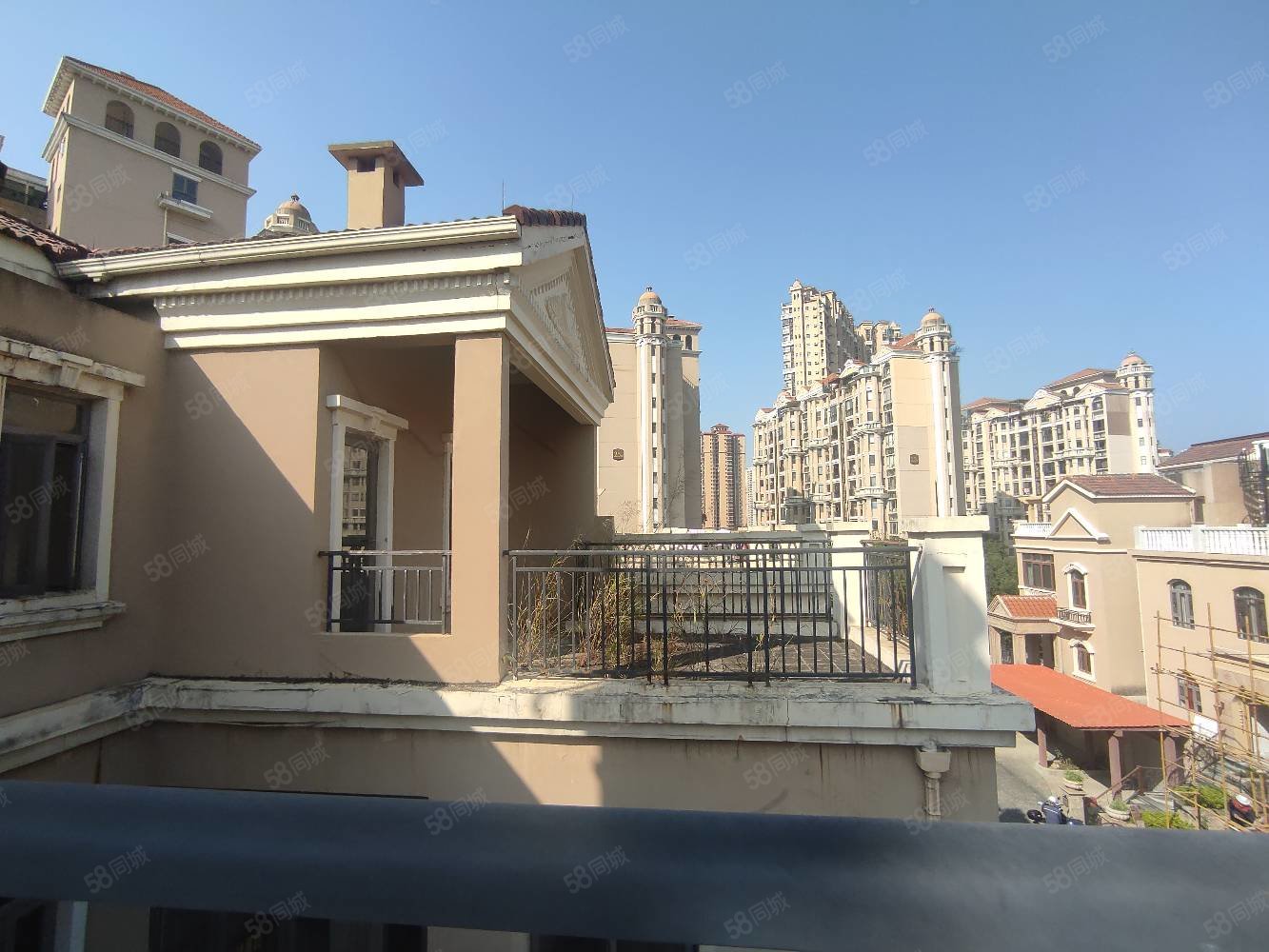 急售保利山渐青别墅送大花园独立车库占天占地4层笋