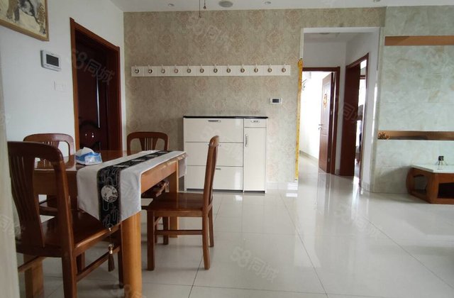 急售免大税可按揭 边户 赠送车位储藏室 海德公园 儒辰辰悦