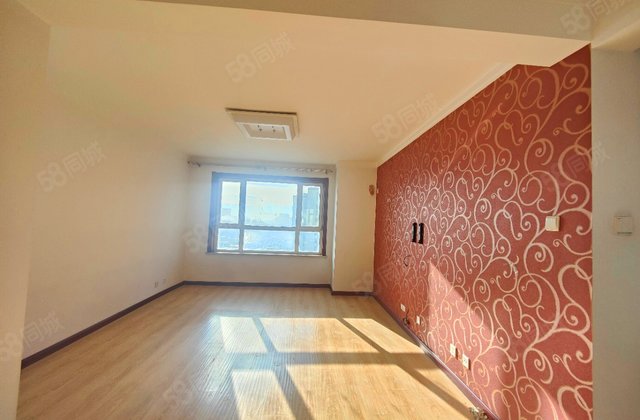 保利香槟2室2厅90.52㎡75万二手房图片