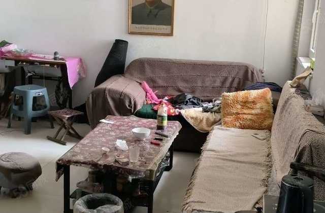 海源路佳苑新城医疗看房子方便 南北通透 刚需小三居南北通透