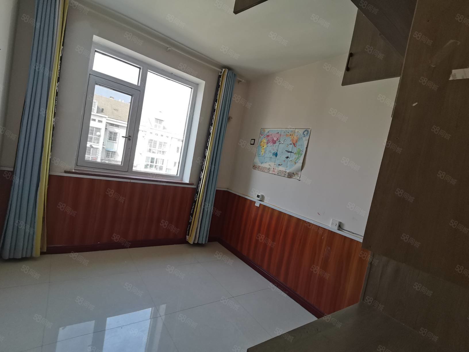 帝景华庭3室2厅1卫146㎡南北63万