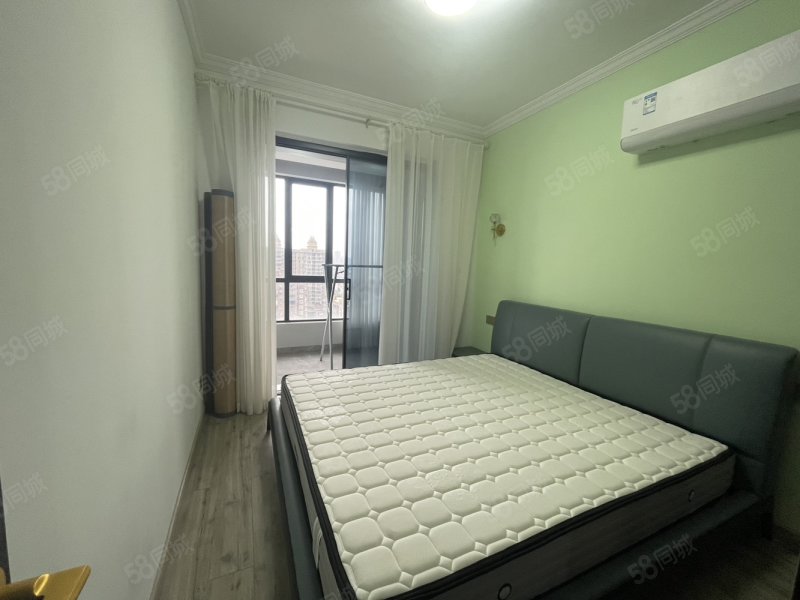 瑞和南苑3室2厅2卫110㎡南北65万