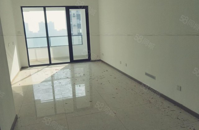 南北通透 带电梯 送车位地下室 房东直卖 房东直卖 价格可议