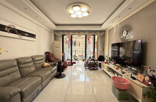 骏乘名门3室2厅123㎡116万二手房图片