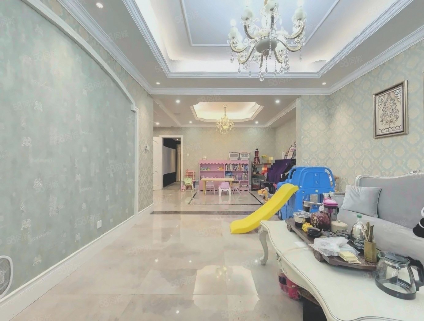 中建紅杉溪谷(東區(qū))5室2廳1衛(wèi)205.41㎡南北1490萬