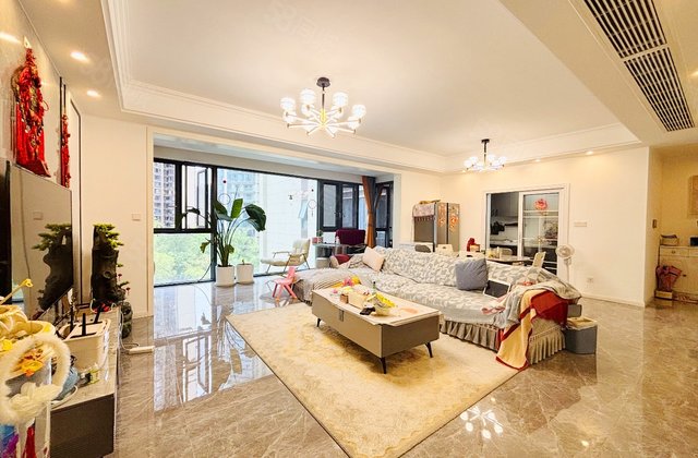 朗基紫境东来4室2厅148.84㎡225万二手房图片