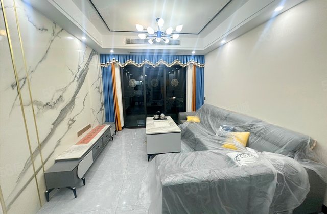 龙光玖誉府3室2厅96.89㎡72万二手房图片