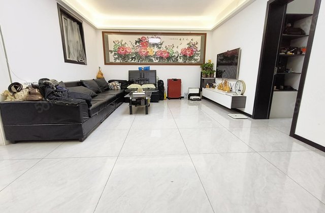 文轩外国语一中 多层二楼精装地暖房 能按揭 看房方便