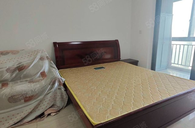 东汇森语林1室2厅32㎡20万二手房图片