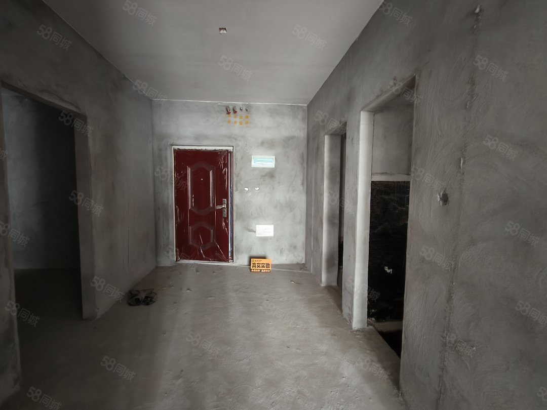 常隆花园3室2厅1卫104㎡南北48万