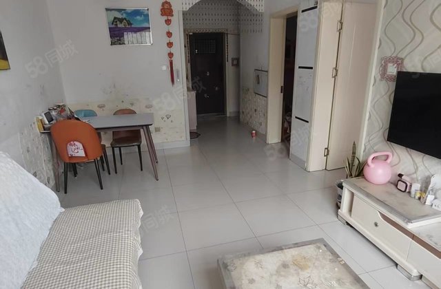 实验电梯房 南区新城 两室房源 简单装修