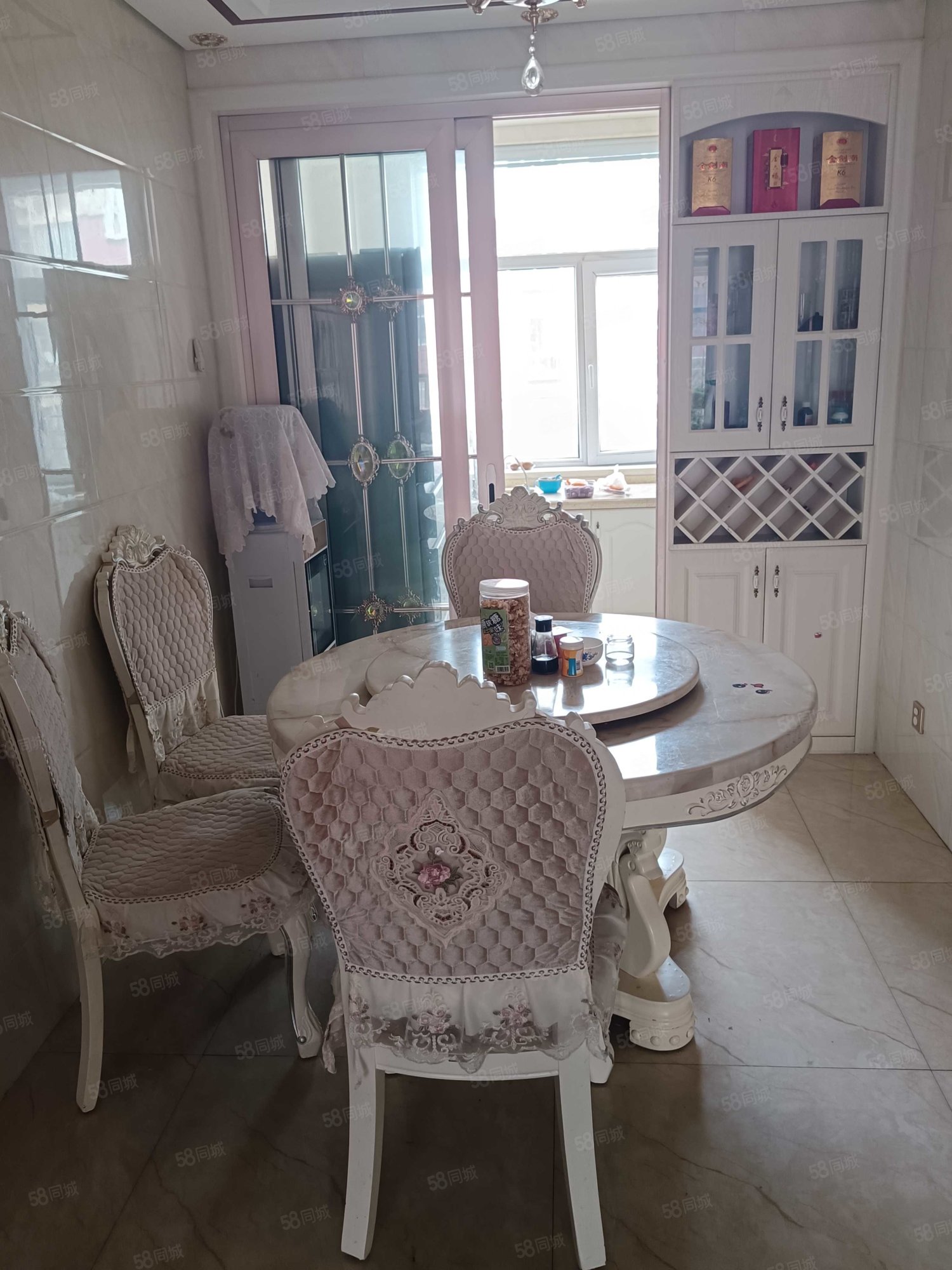 凯龙名都2室2厅2卫110.28㎡南48万