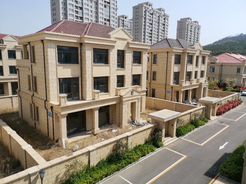 华发九龙湾东信泰龙润国际富贵园独栋别墅上下三层三面大院子