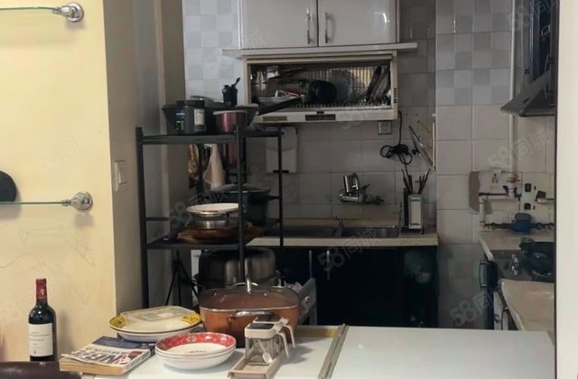 卓越大厦3室1厅198.78㎡120万二手房图片