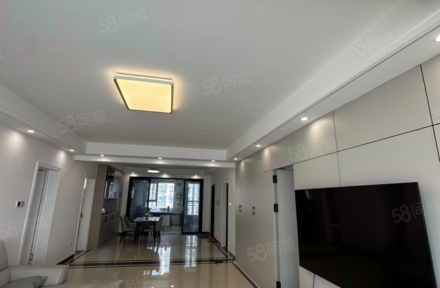 颐和御园3室2厅168㎡66万二手房图片