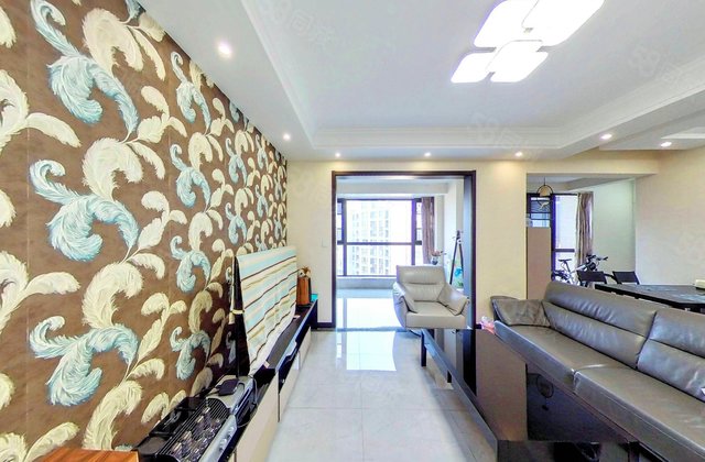 桐梓林壹号3室2厅110.58㎡365万二手房图片