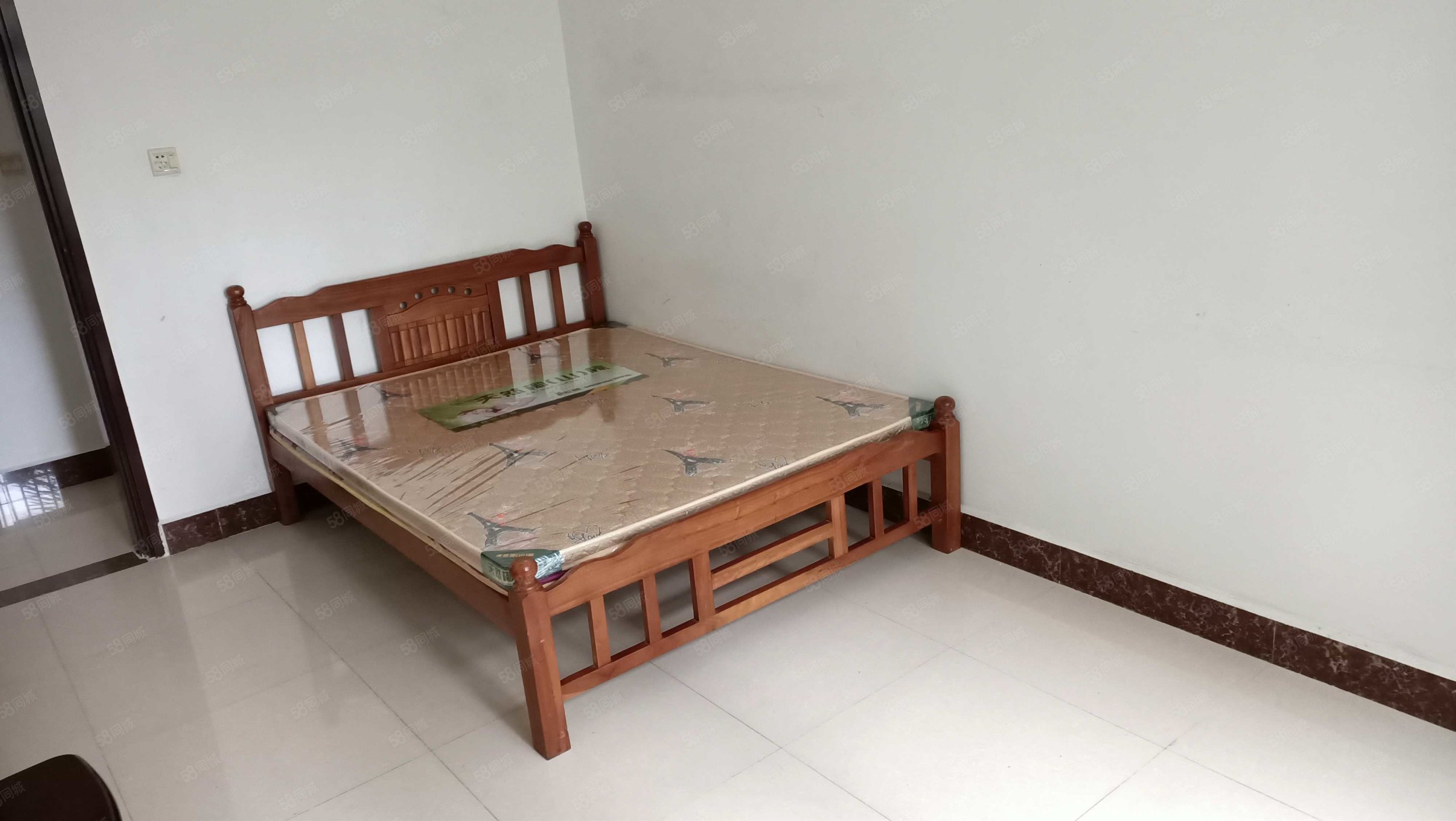 金昌茗苑3室2厅2卫128.36㎡南58万