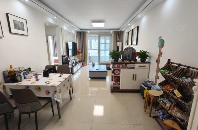 精装修 通透大两室 阿卡 拎包入住  合适一套