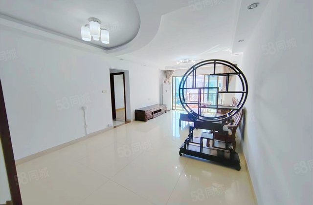 岭岚花园4室2厅198.62㎡135万二手房图片