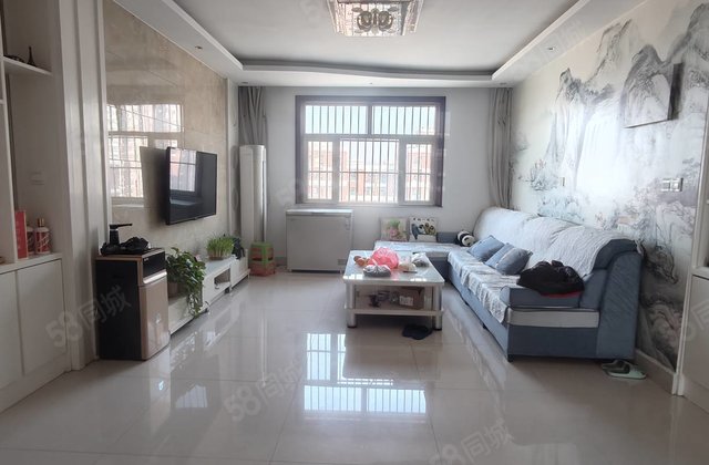 急售！！    多，全天采光三室朝阳双阳台，精装双卫，东苑中