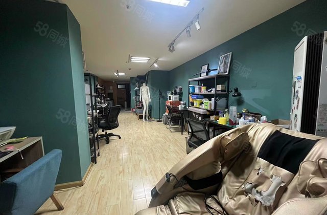 保利中心(商住楼)1室1厅71.74㎡66万二手房图片