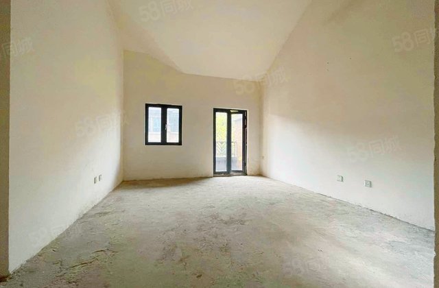 峰墅4室2厅259.13㎡373万二手房图片