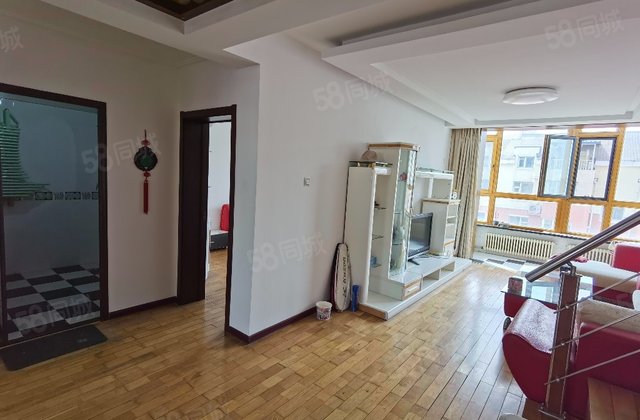 公交红旗小区(北区)4室3厅143.5㎡83万二手房图片