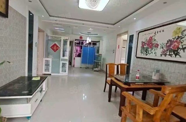 文轩本部 龙湾商品房近东门 精装修双卫 带储藏室免大税