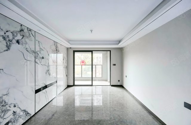 万科理想拾光3室2厅2卫121㎡南129万