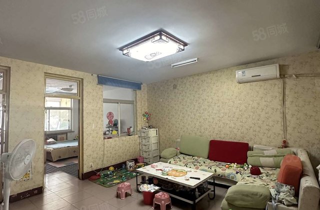 兴华路    校 阳光   月亮湾 教师新村   一楼