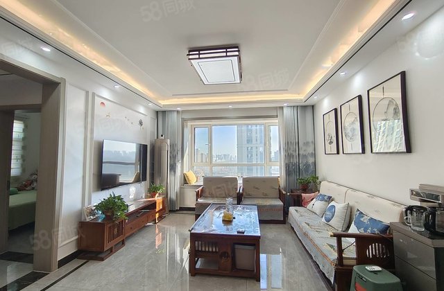 民生凤凰城8号院 精装修 房龄新 满二 双卫格局 南北通透