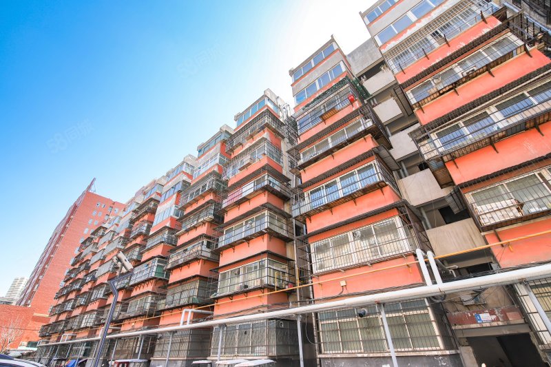 纱厂路 2室2厅1卫 94.0平米 67.00万元