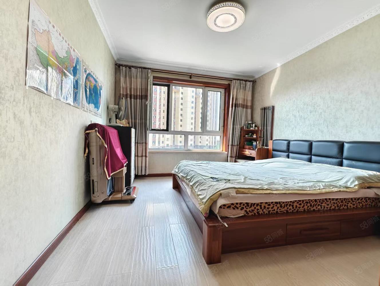 城市假日花园2室1厅1卫104㎡南北52万