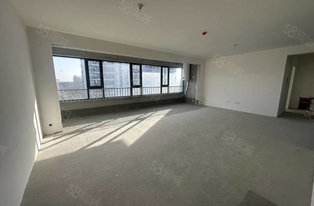 尚龙云著3室2厅142.3㎡139万二手房图片