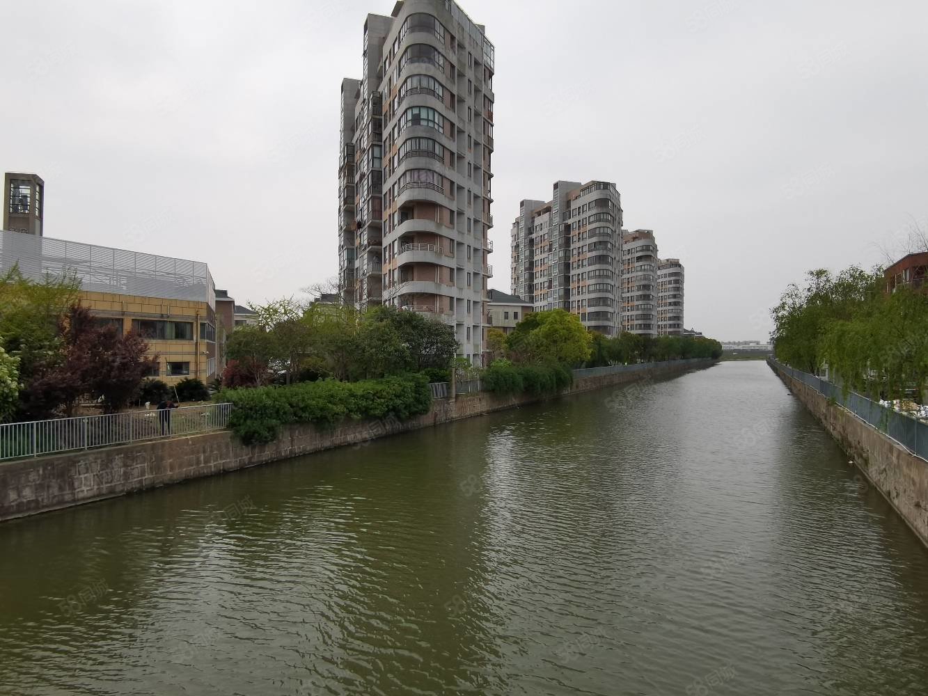 临港新片区 主城区建平学区,南北通透,采光好.