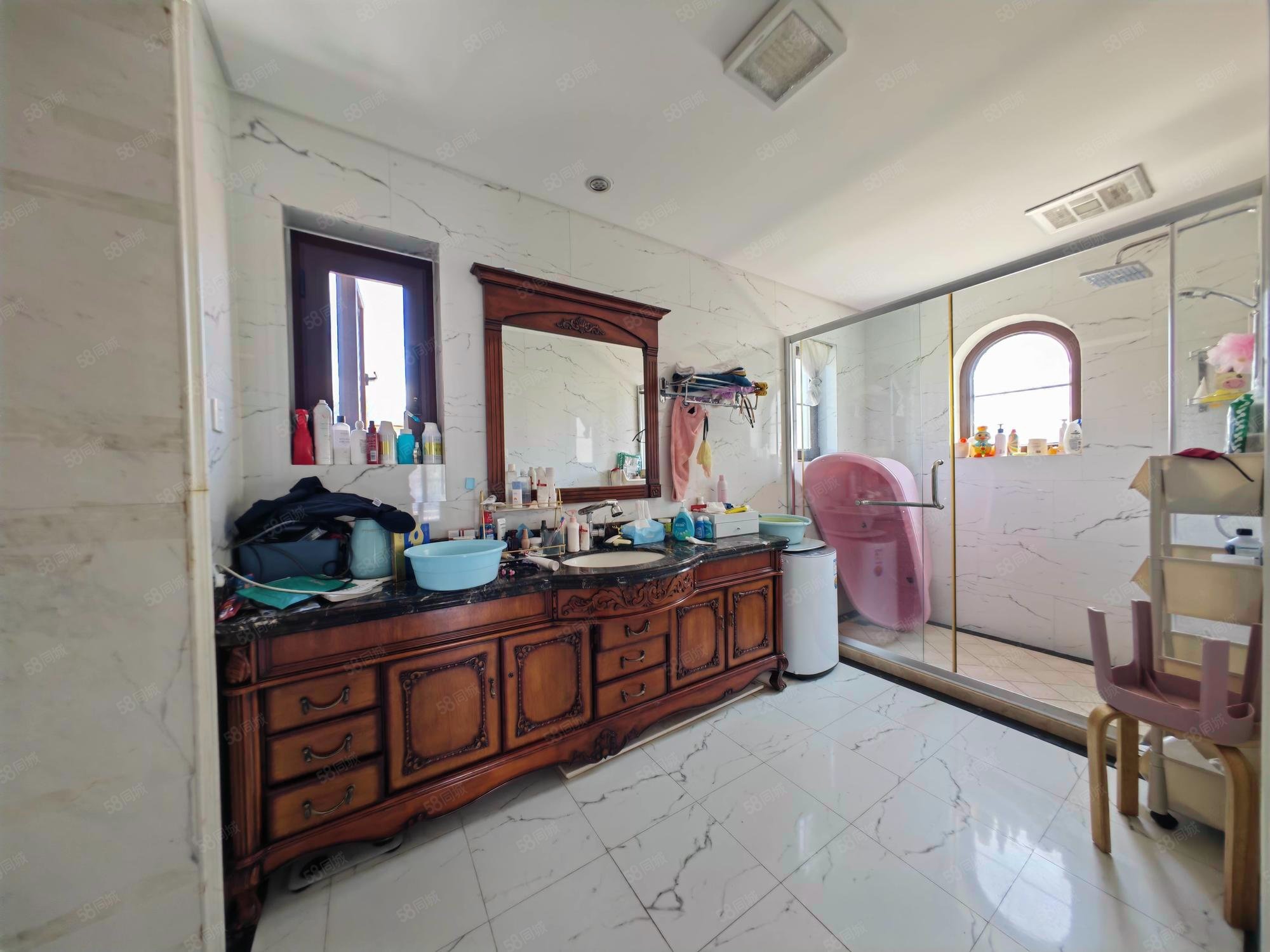 天恒別墅山6室3廳5衛(wèi)198㎡南北950萬(wàn)