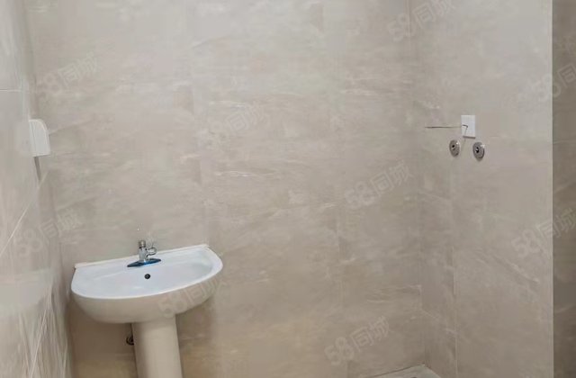 老文轩外国语一中裕昌文轩小区2室龙山花园区委家属院