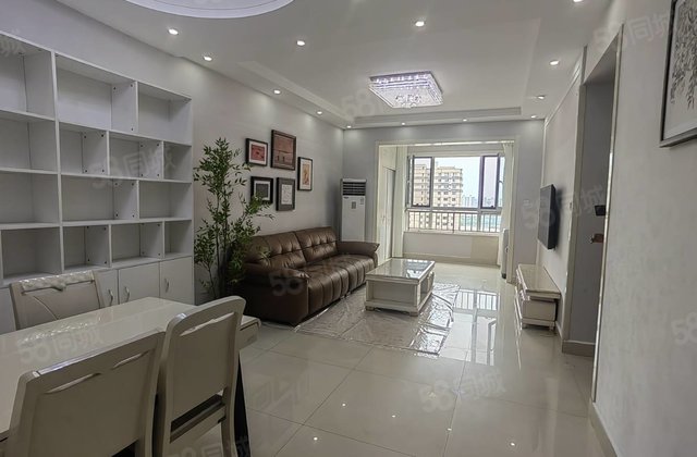 昌润莲城 好楼层视野开阔 三室两厅一卫 随时可以看房