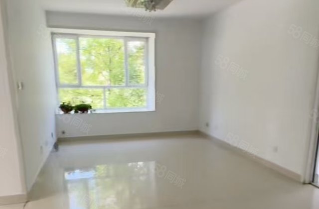 急售金柱大学城(大A区商品房2楼边户免大税3居82.8万