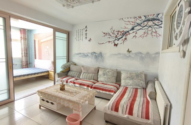 脑壳附近，东昌东校1.1东苑小区，南北透通三室，好楼层送储