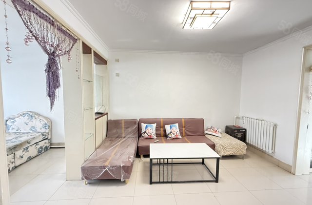 东昌路 六中 大润发 君奕府旁 新世纪花园 三室 中层免大税