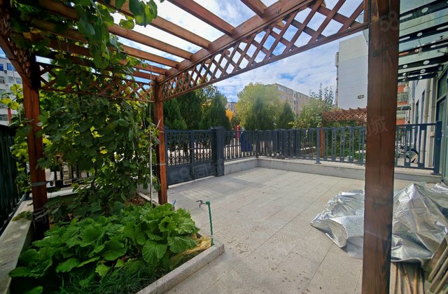 农垦花园5室2厅155㎡155万二手房图片