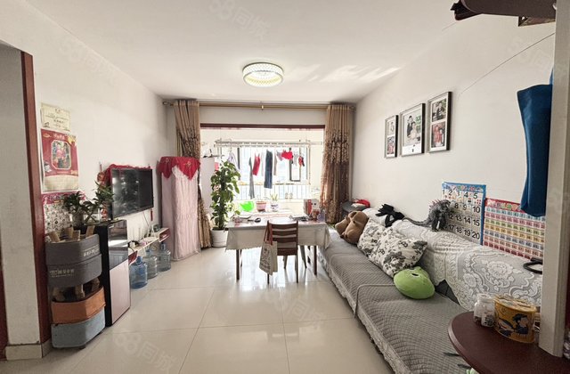 六中 英特   御景王宅商品区 昌润莲城旁 中层两室两厅