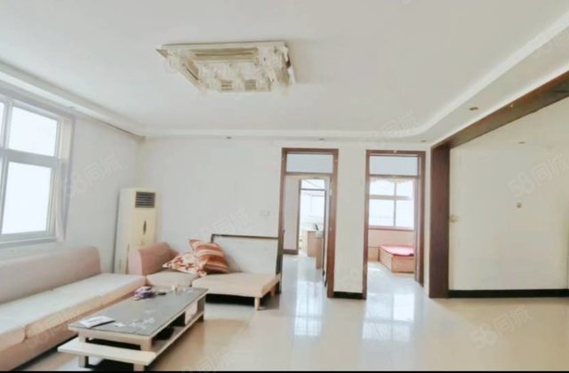 孝心一楼新东方名人苑二期客厅大窗满五房东直卖送地下室22平