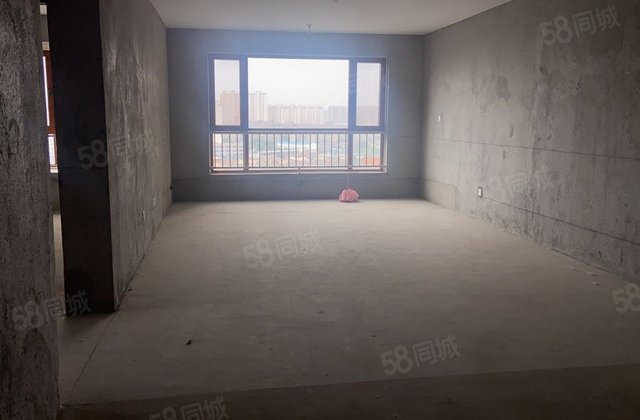 上湖御园3室2厅143.3㎡119万二手房图片