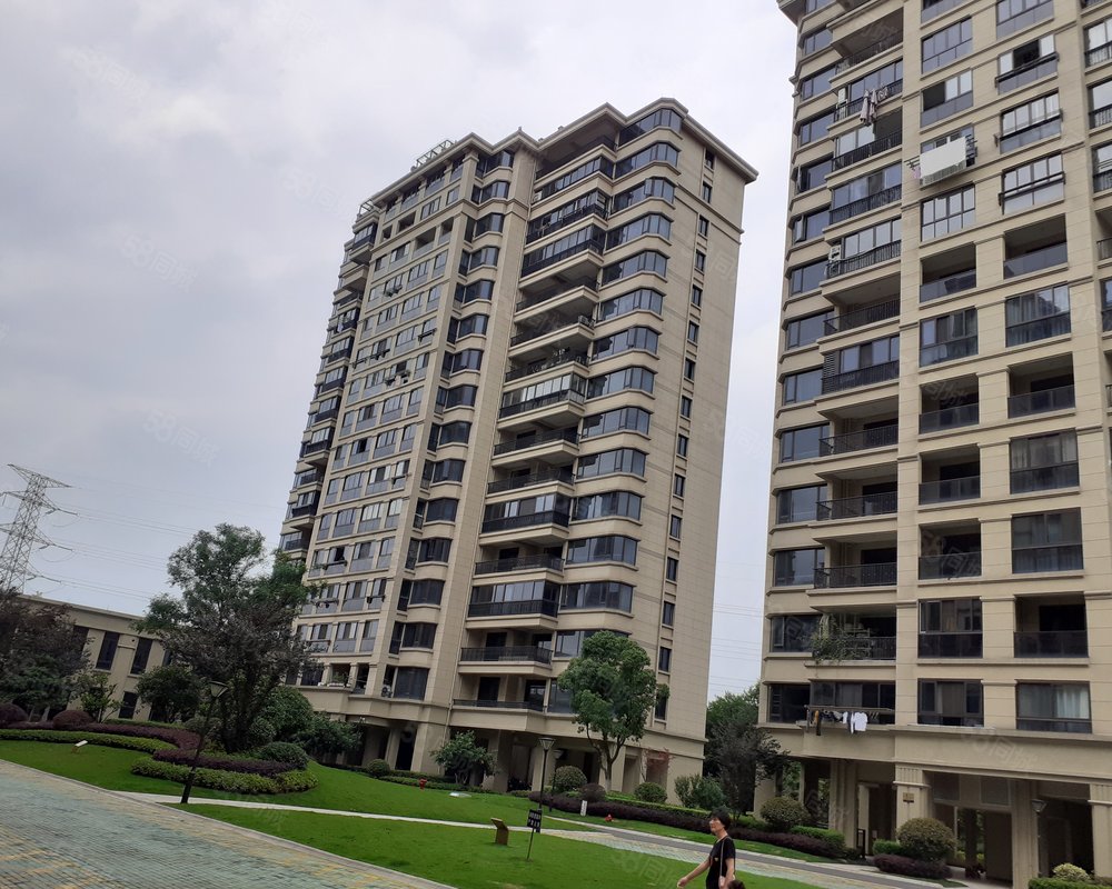 滨江稽山翡翠园