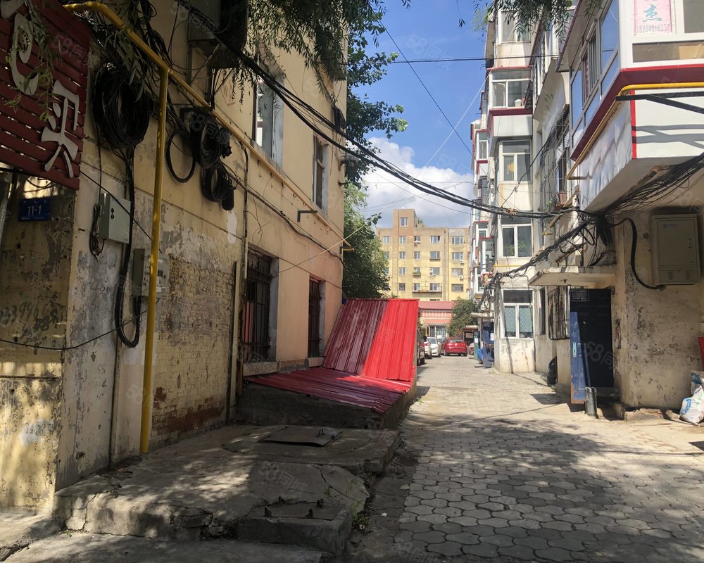 黑山街小区黑山街13号17号单号一环以内