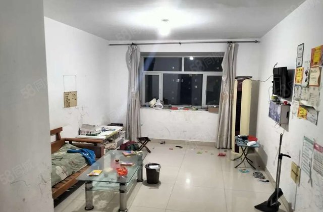 简单装修 董付南区 94平 南北通透 诚心出售 价格可议